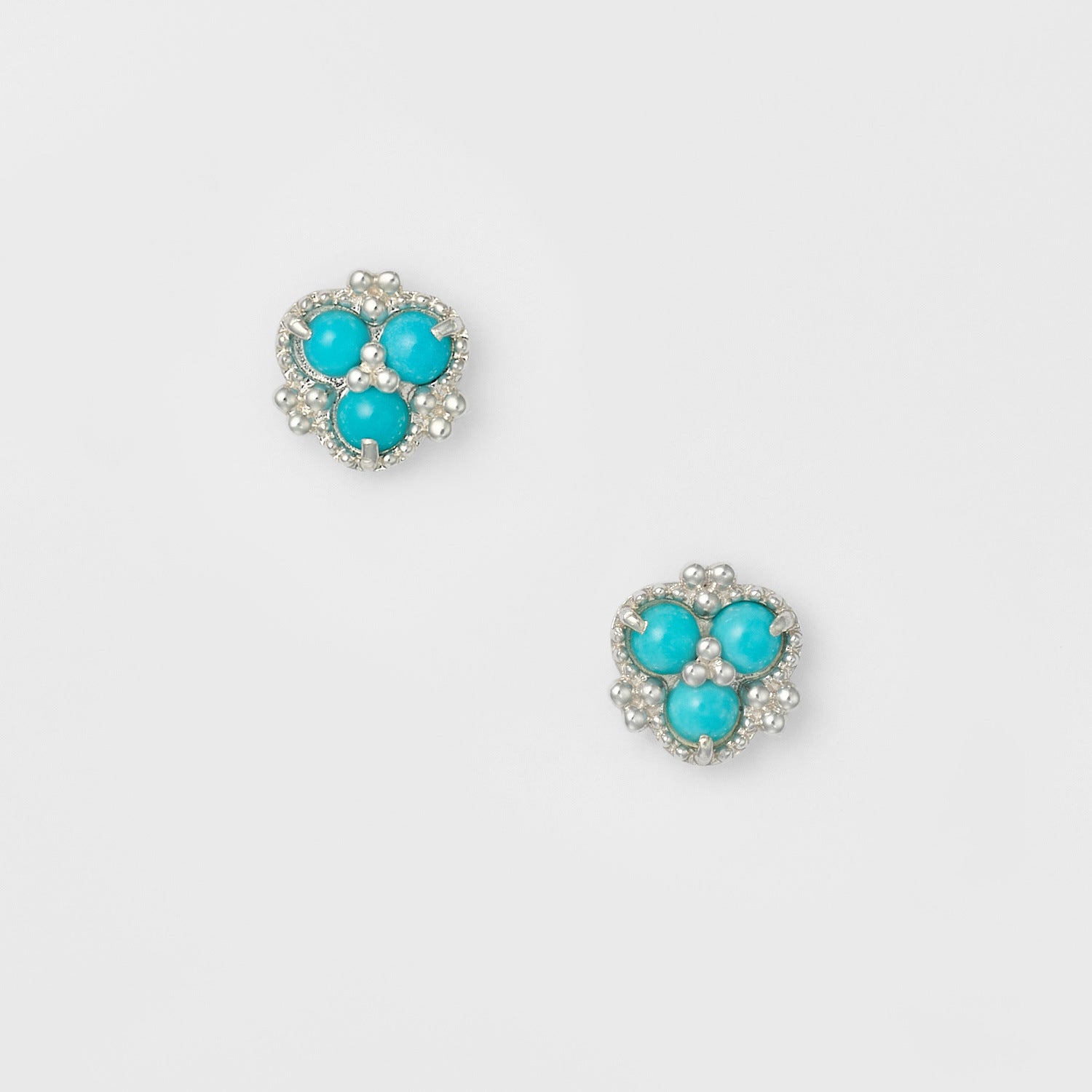 Turquoise Jewellery Guide: Meaning, Types, and How to Wear It This Summer