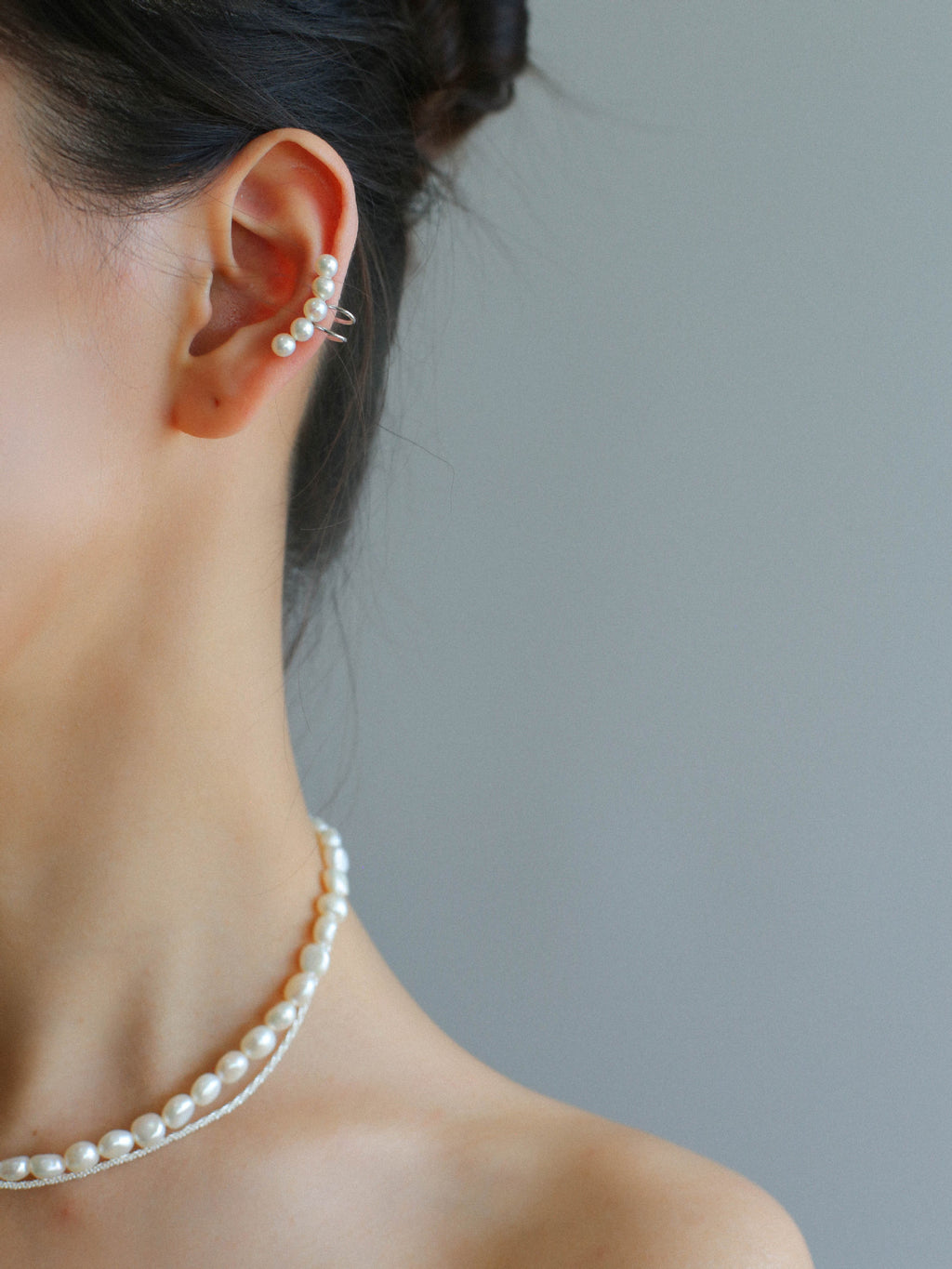 Balance Bar Pearl Ear Cuff