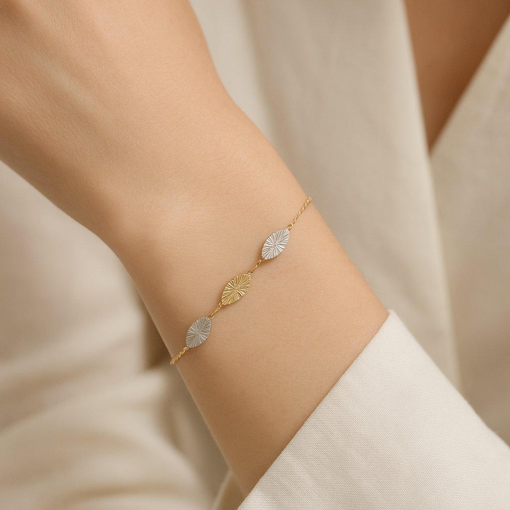 Chrysanthemum Crest Bracelet 925 Sterling Silver with 18K Gold Plating