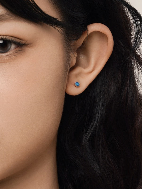 Minimalist S925 Silver Opal Stud Earrings – Delicate Iridescent Glow