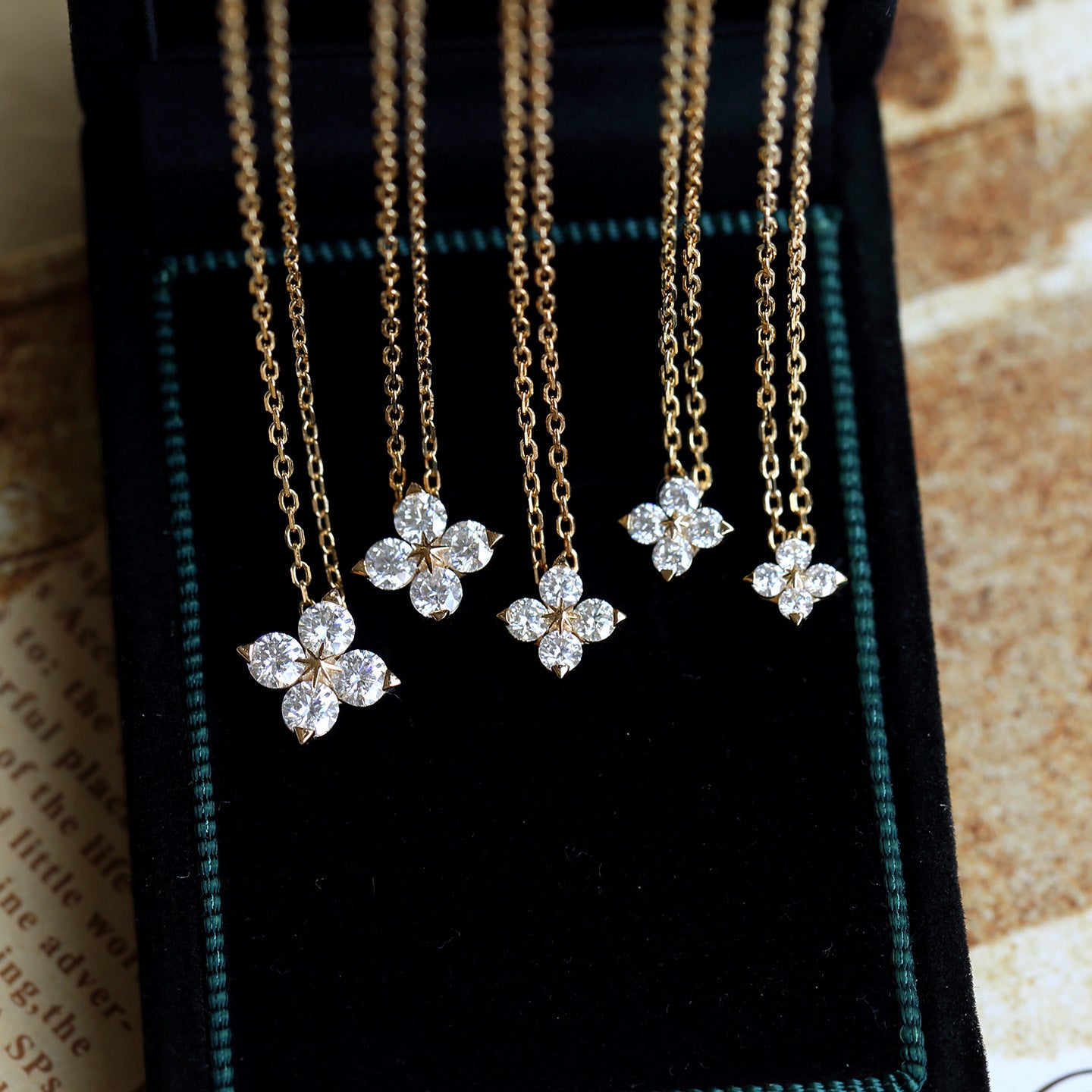 Shining Star Moissanite Clover Necklace