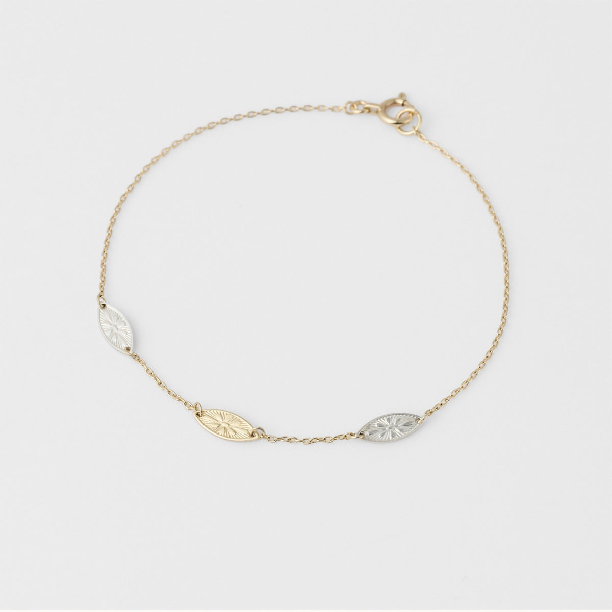 Chrysanthemum Crest Bracelet 925 Sterling Silver with 18K Gold Plating