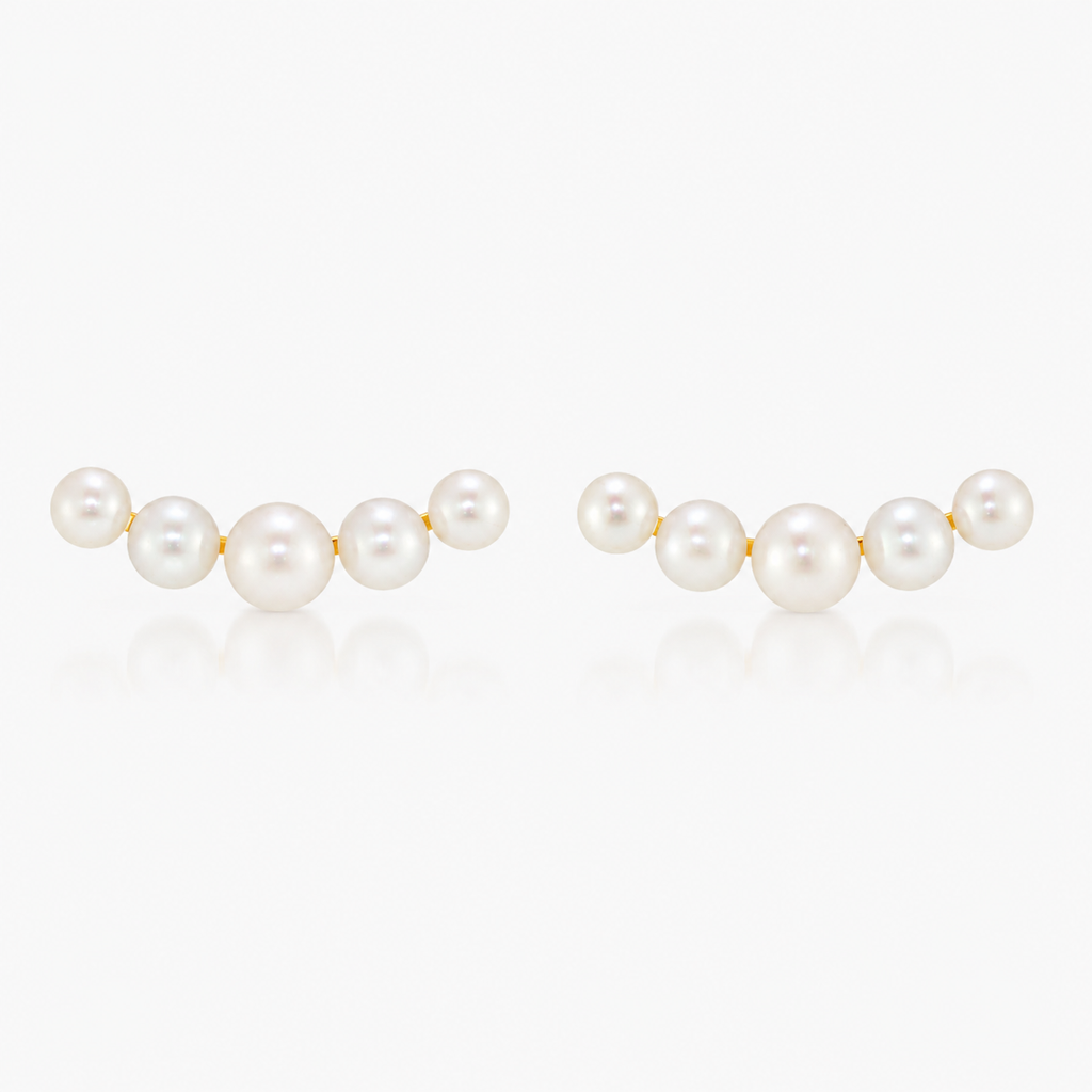 Smiling Freshwater Pearl Stud Earrings｜925 Sterling Silver with 10K Gold Plating